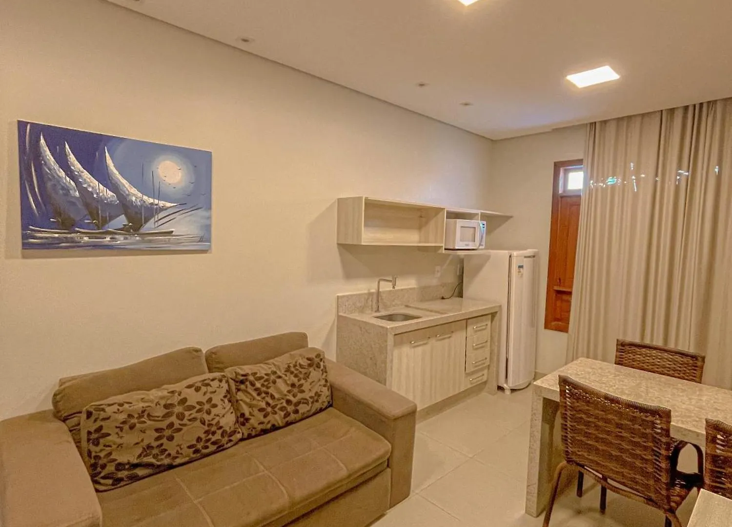 Encantos De Itaperapua Porto Seguro Aparthotel